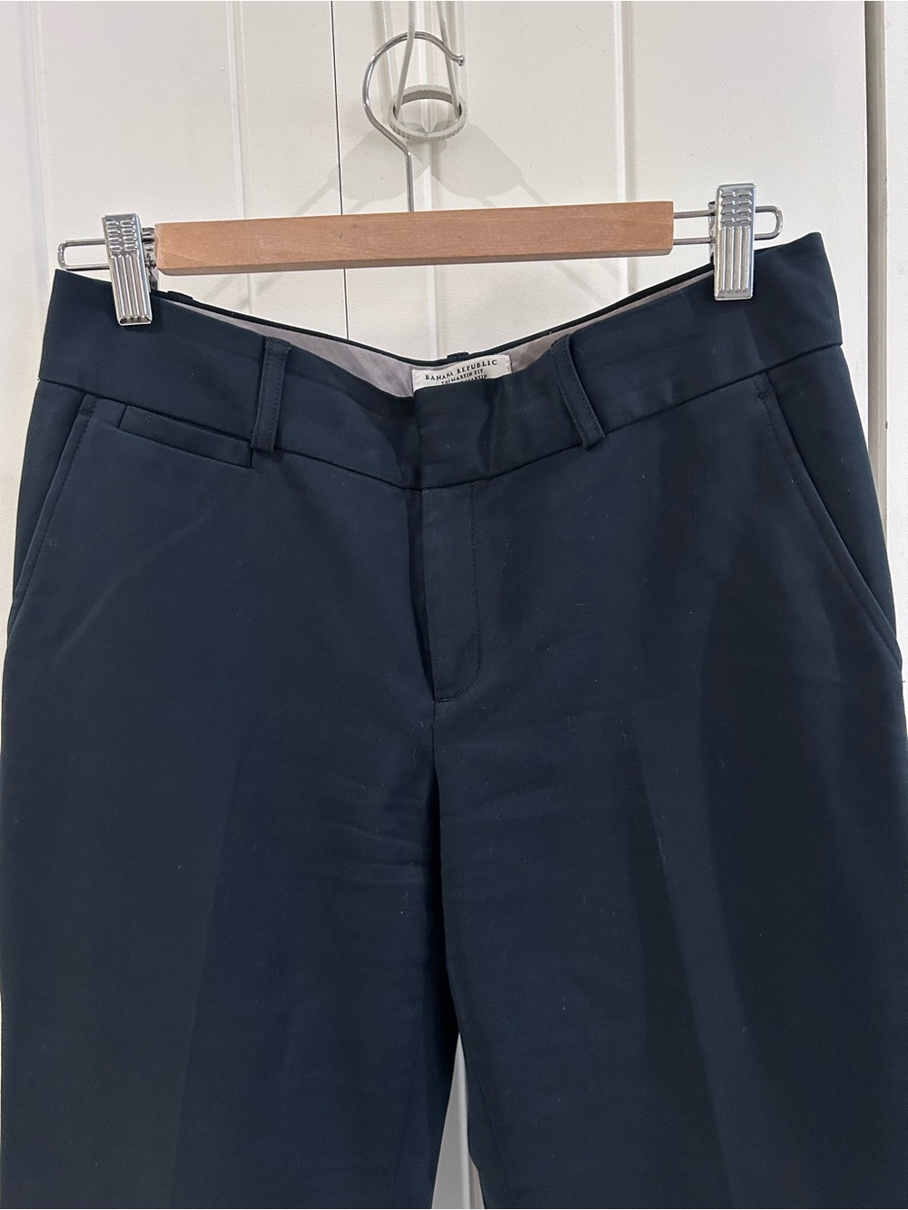 Banana Republic ‘The Martin Fit’ pants (NWOT) - Picture 2 of 5